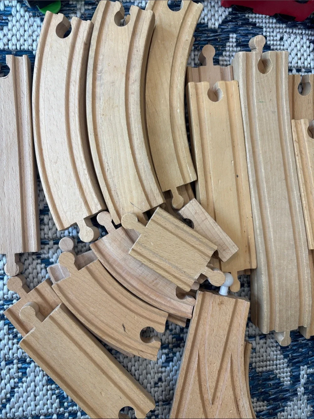24-pc Wooden Train Track Set with 4-pc  Engine Cars -thomas